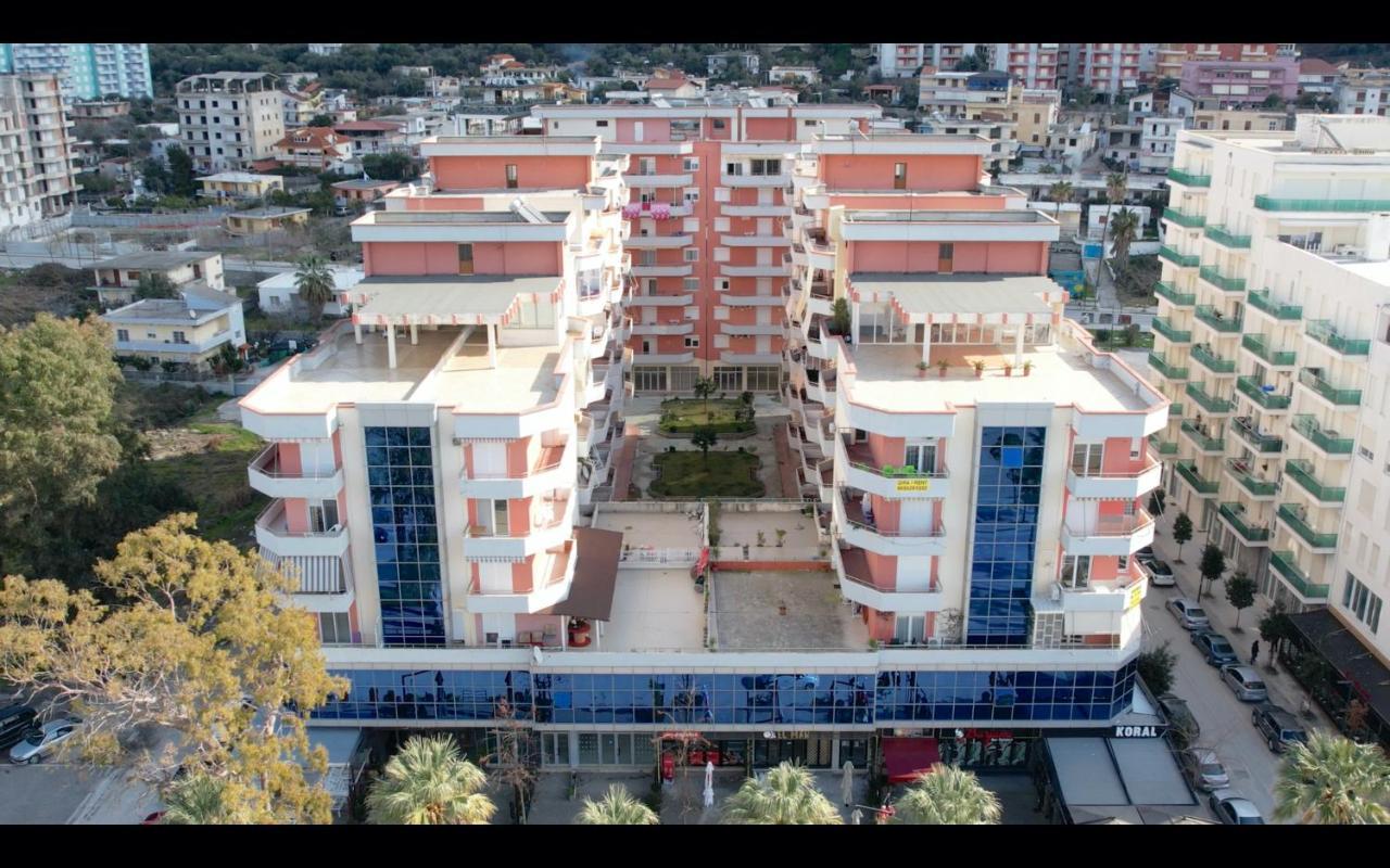 Elmar Hotel Vlorë Exteriör bild